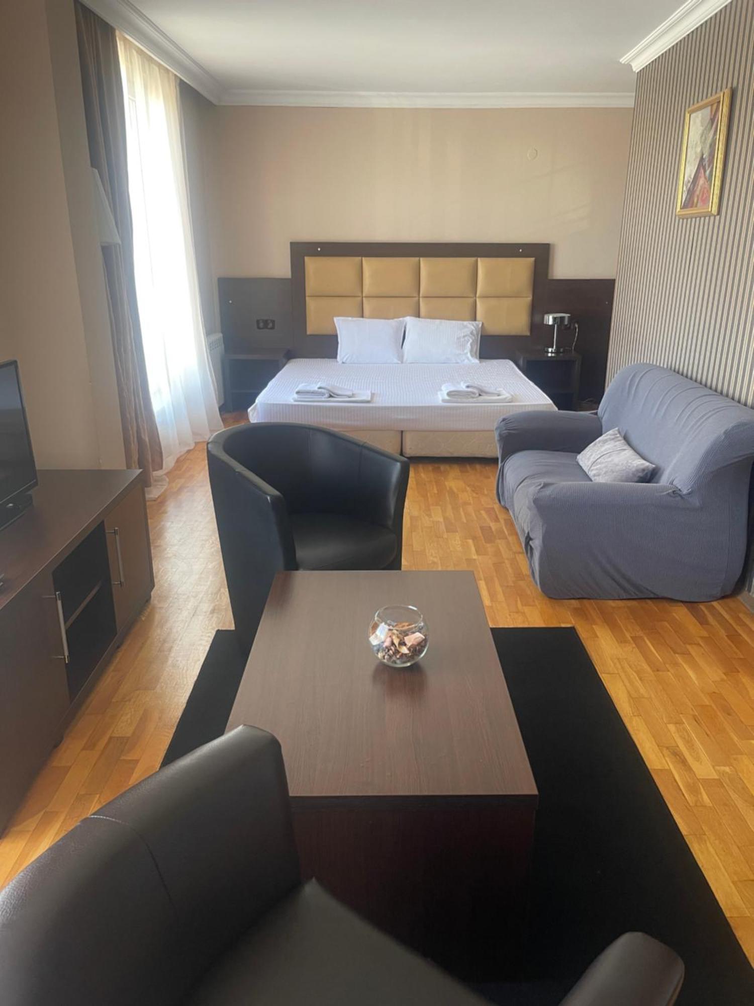 Hotel Consul Sofia Bagian luar foto