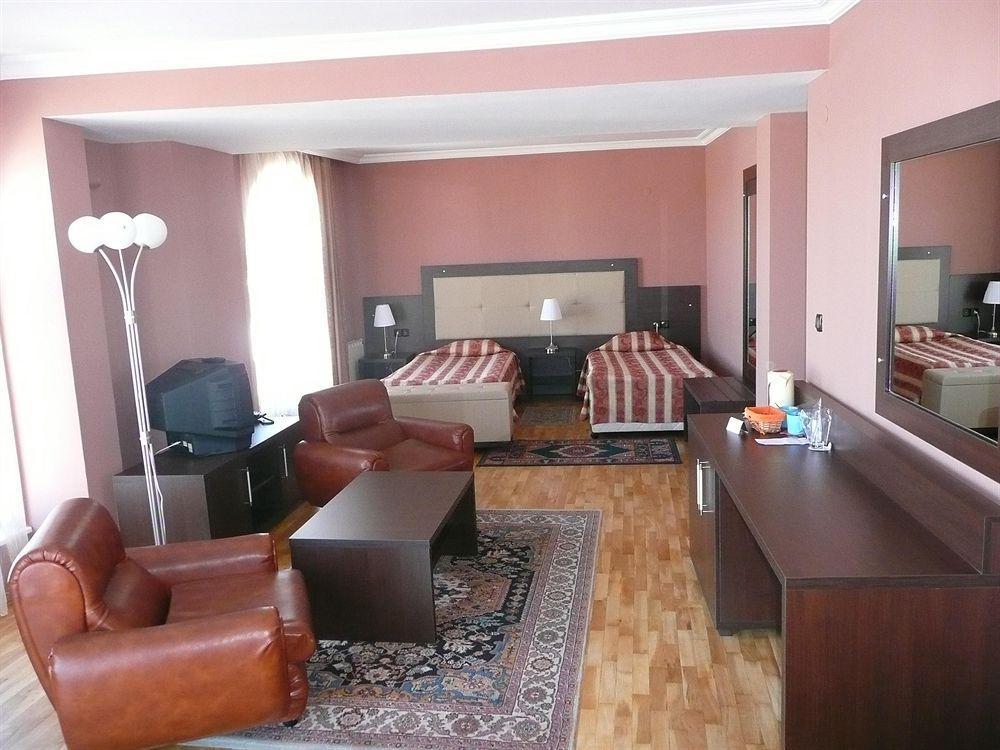 Hotel Consul Sofia Bagian luar foto
