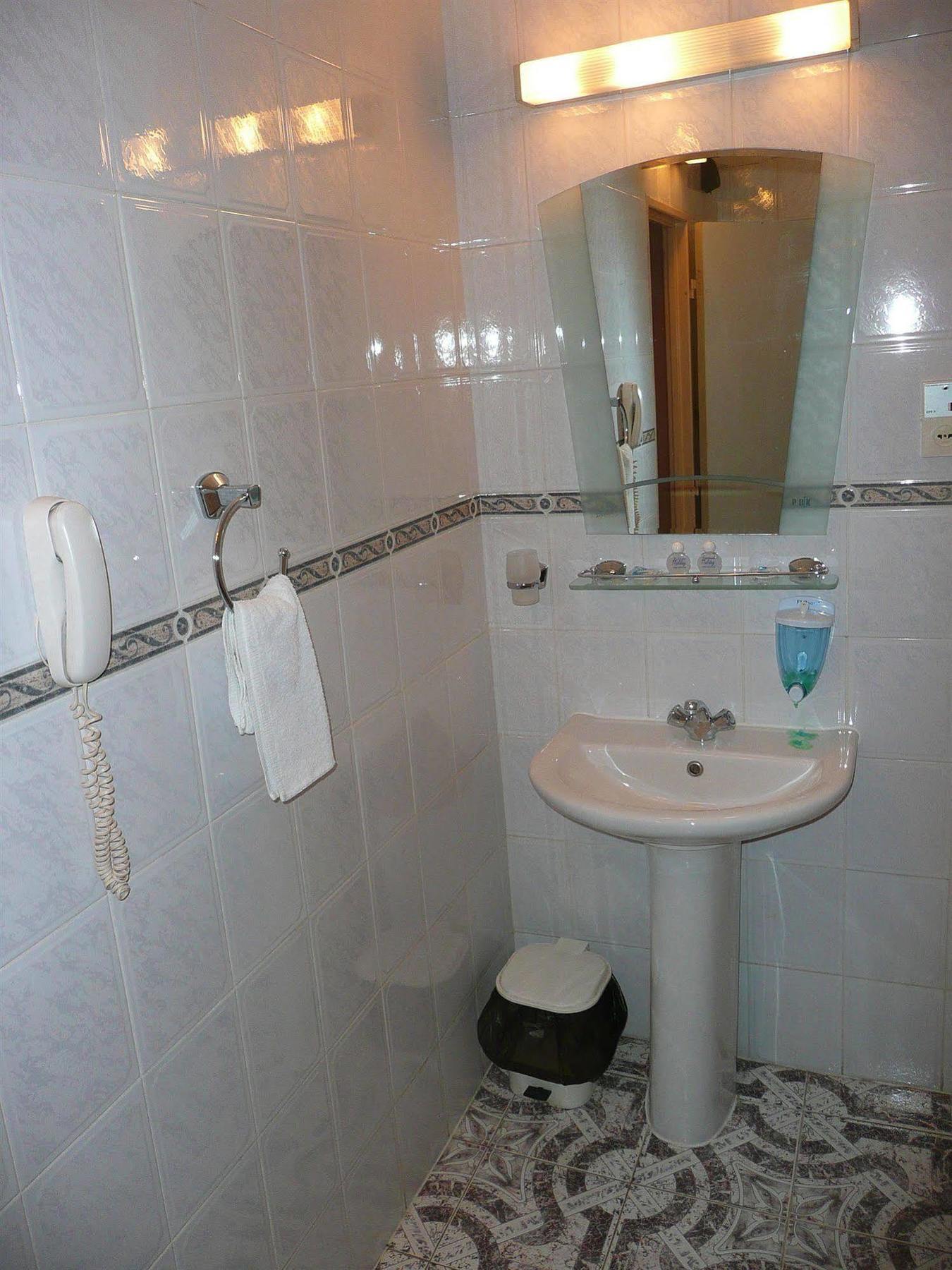 Hotel Consul Sofia Bagian luar foto